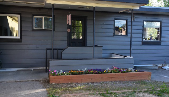 Adorable 1-bedroom basement apartment in Anchorage perfect for your getaway