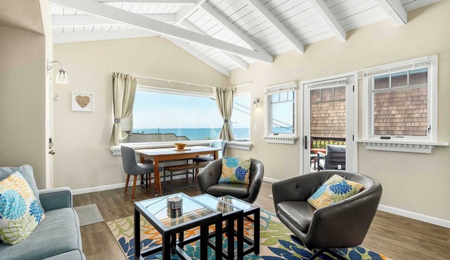 Adorable Rio Del Mar Beach House - Steps to beach!