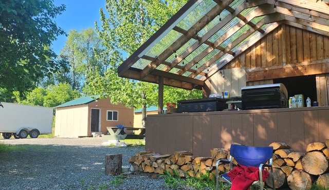 Alaska River Pirates Cabins