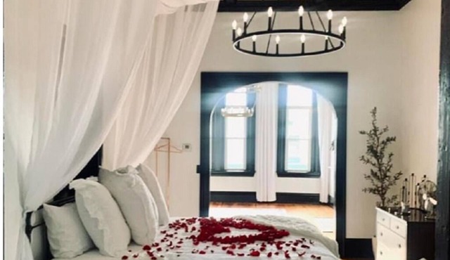 Always & Forever - A Lux Romantic Getaway Suite