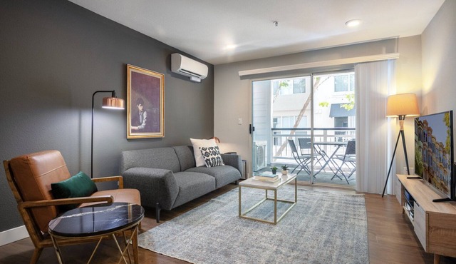 Ample DT Mountain View 2BR w/Pool, Gym, Parking, Patio, by Blueground