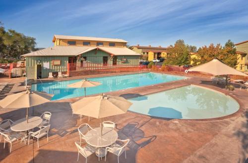 Angels Camp Resort Three 2BR Suites