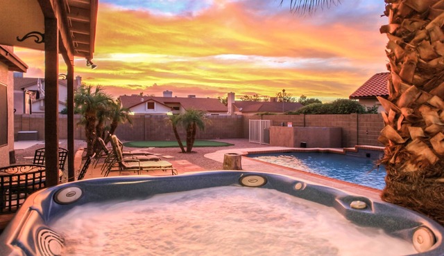 Backyard Playground! Golf Sport Court & Hot Tub!