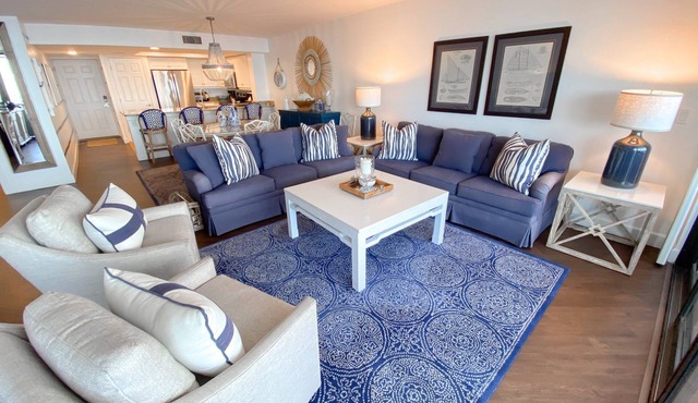 Bay View Tower 334: Enjoy fishing by day, and Beachfront views for Sunset