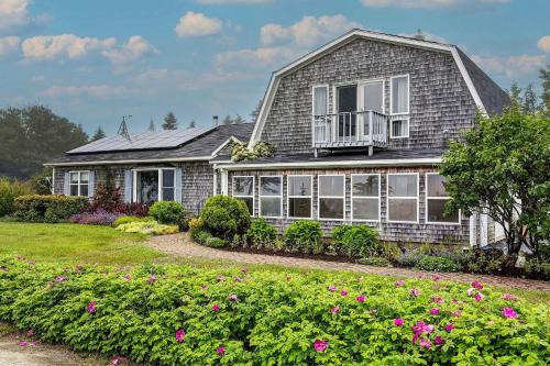 Bay Views: Peaceful Acadia National Park Getaway!