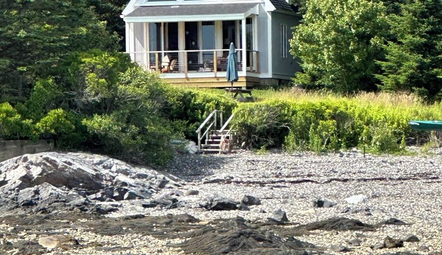Beach Front in Magical Cape Rosier Newly renovated.
