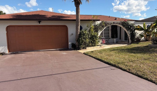Beautiful 3-bedroom house in enchanting North Fort Myers with AC