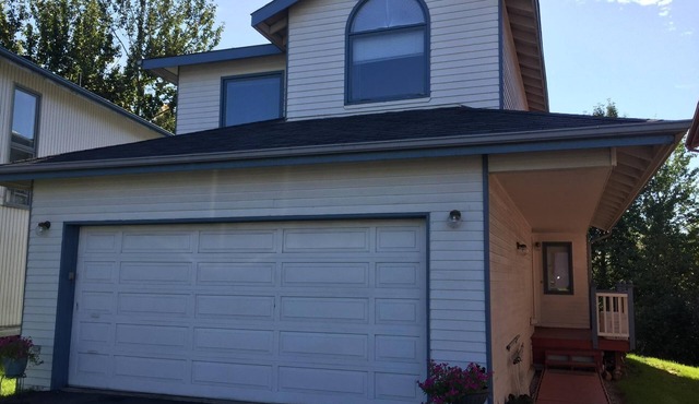Beautiful Family-Friendly 1600 sq ft House in South Anchorage.