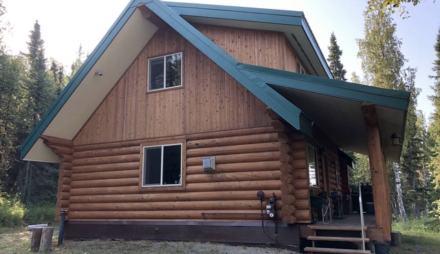 Beautiful Log Cabin Retreat. Access Kenai River-Bings Landing State Park