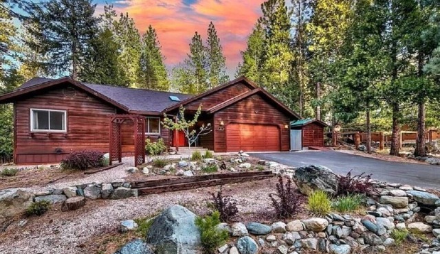 Beautiful Mountain Retreat in Graeagle! in Graeagle