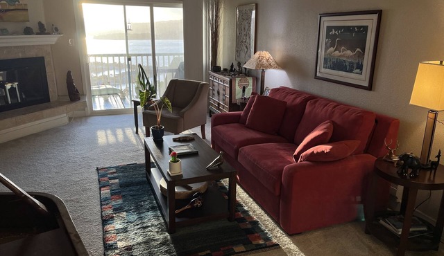 Beautiful Tiburon Apartment with pool. Minutes from San Francisco & Attractions