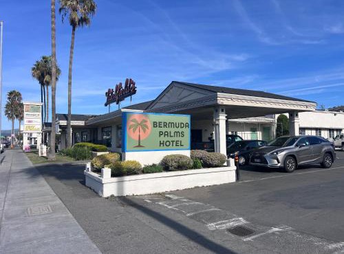 Bermuda Palms Hotel