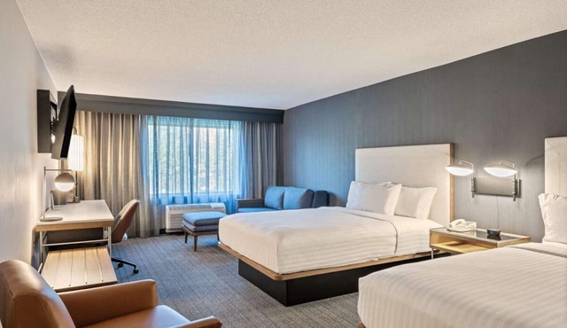 Best Value, Quality Stay! Pet-Friendly, Close to Coco Island and Walden Park!
