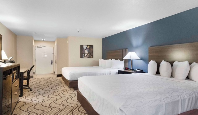Best Western Plus Heritage Inn