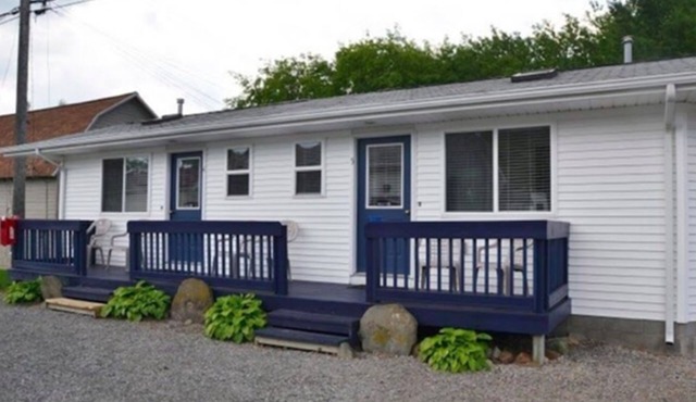 Blue Spruce Motel