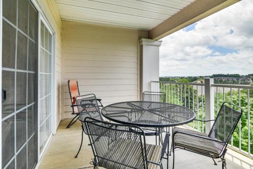 Branson Condo w/Pool Access & Views, 3 Mi Dtwn! in Branson