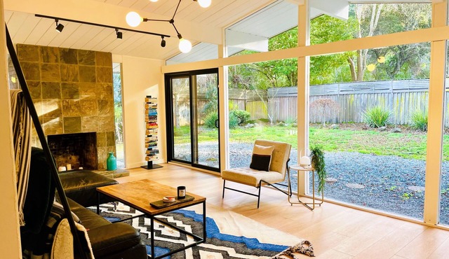 Bright, modern Marin home nestled between San Francisco & Napa Valleyn