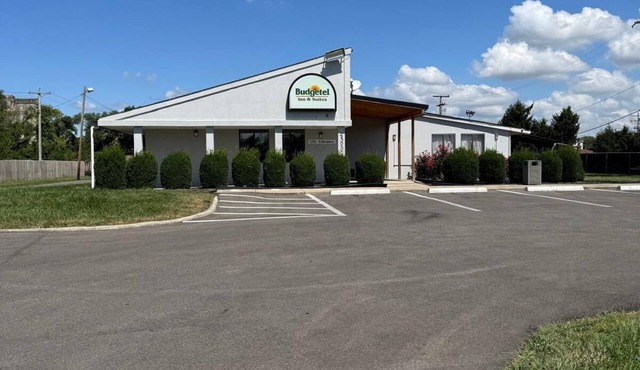 Budgetel Inn & Suites