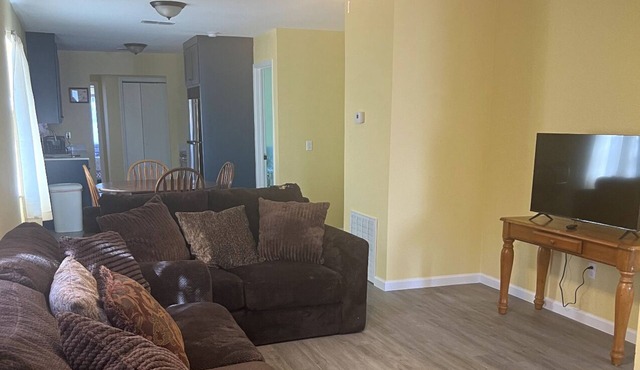 Bunk Bed In Shared Room In Harlingen TX! 2D in Harlingen