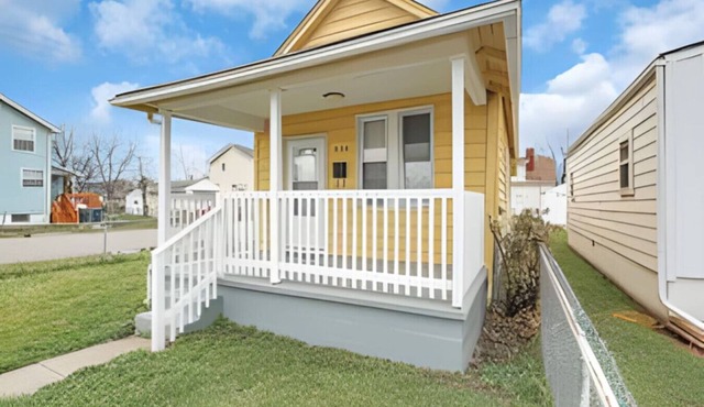 Campbell’s Buttercup Hideaway