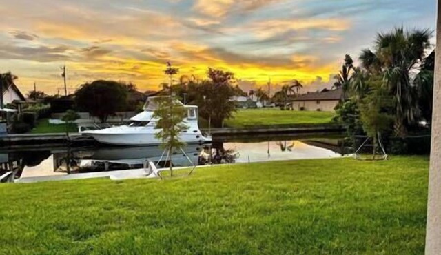 Cape Escape – 4BR Waterfront w/Gulf Access, 4 bdr/3 bath Cape Coral Home