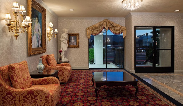 Carlyle Hotel