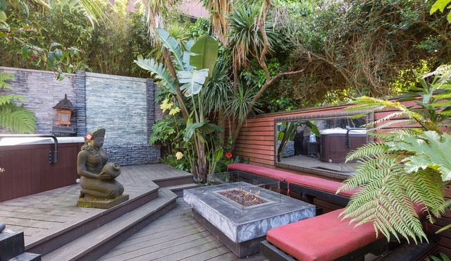 Castro Bali Retreat with Hot Tub in Lush Garden/Zen & High-Tech