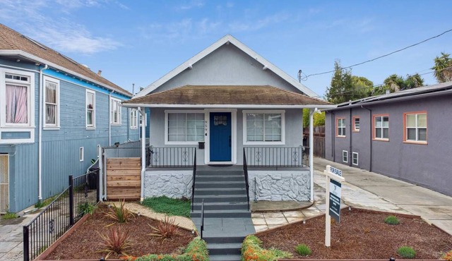 Central Bright & Big 3Br 2Ba w/2 Parking Spaces!