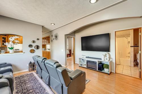 Centrally Located Condo Near Dtwn Grand Rapids