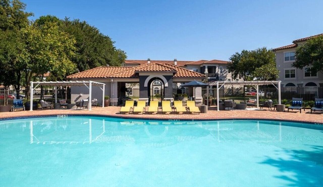 Charming 2 bed apartment in Lewisville