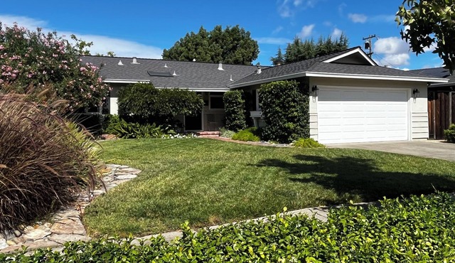 Charming 3-bedroom house in fabulous Willow Glen neighborhood