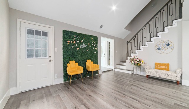 Charming 4-bedroom+4 bath