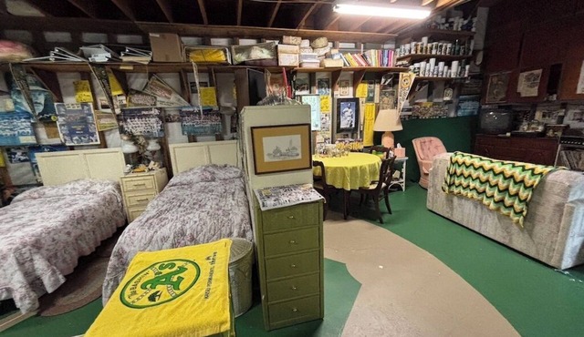 Charming baseball themed 2-story building with cable TV, wi-fi & stereo system.