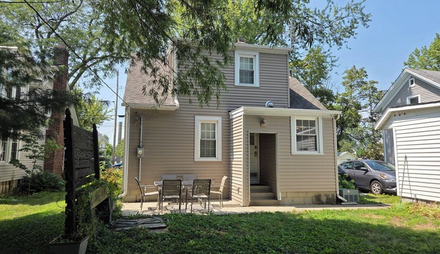 Charming Coastal Cape Cod - Near Beach and Historic Downtown Vermilion