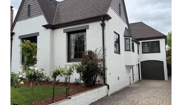 Charming Executive Home – Near SFO Burlingame & SF