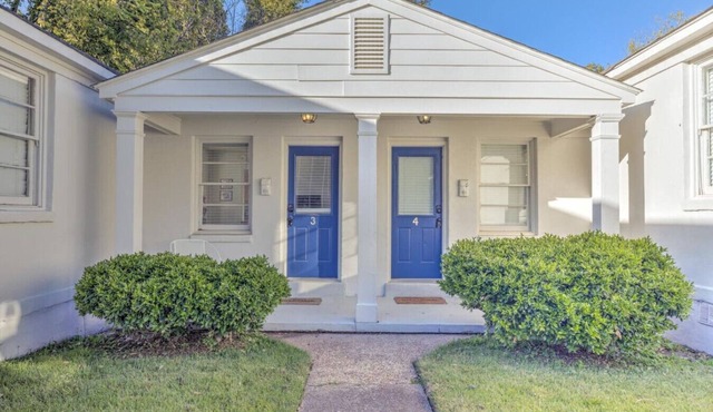 Charming Flat | Walk to Overton | Free Parking