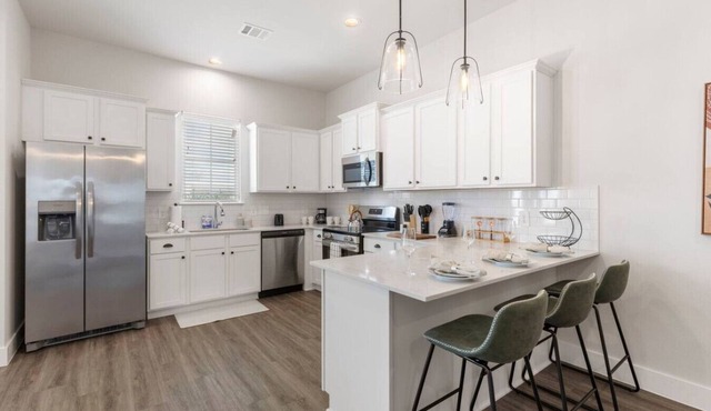 Charming Magnolia Retreat - Clubhouse & Gym Access