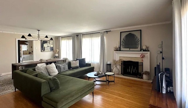 Charming Mid-Century Home 3bd 1 ba, Easy Parking in San Francisco Relaxing Area