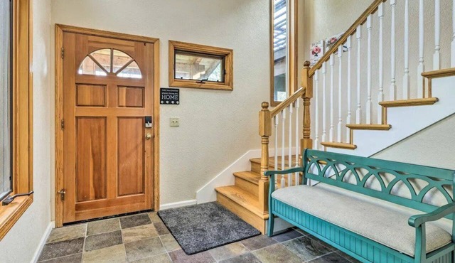 Charming Murphys Retreat: Luxury, Nature, and Wine Awaits! 5 mins to Main St! in Murphys