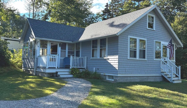 Charming Plumpoint Cottage On Southport Island