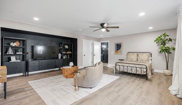 Charming professionally designed studio in pleasant Turlock