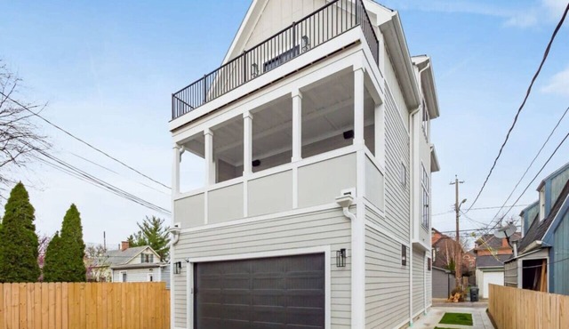 Chateau in the Village - Luxury New Build 3BD/5BA