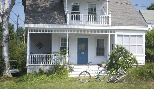 Classic Island Cottage