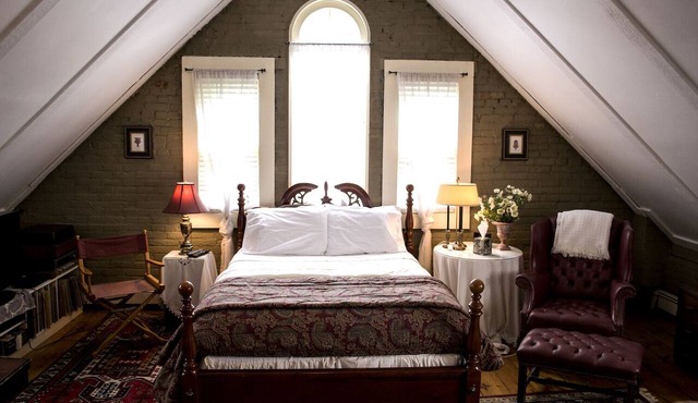 Clifford House Private Home Bed & Breakfast