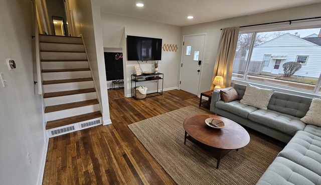 Clintonville Charmer - Sauna I Hot Tub I Arcades I Fenced Yard I Fire Pit