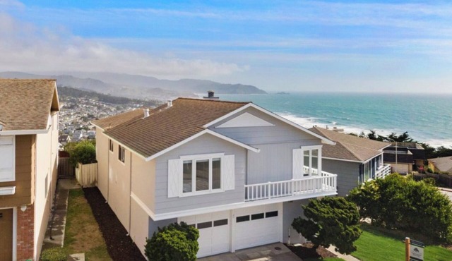 Coastal Retreat w/Ocean Views