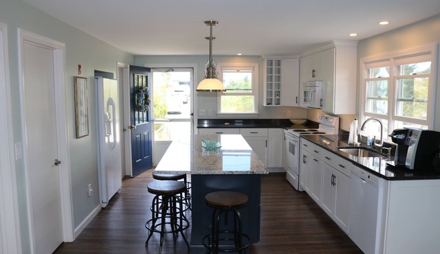 Come to the Cape! Get away for the weekend! Private, peaceful beach!
