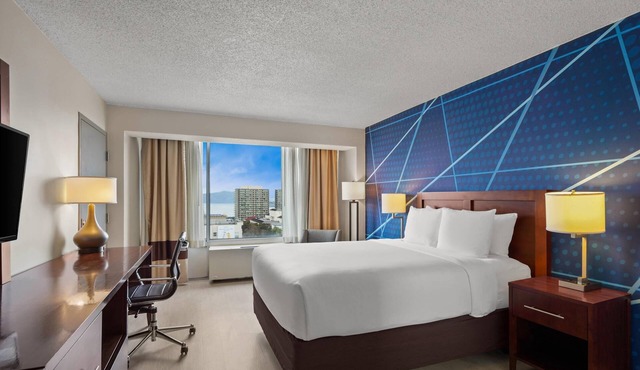 Comfort Inn by the Bay