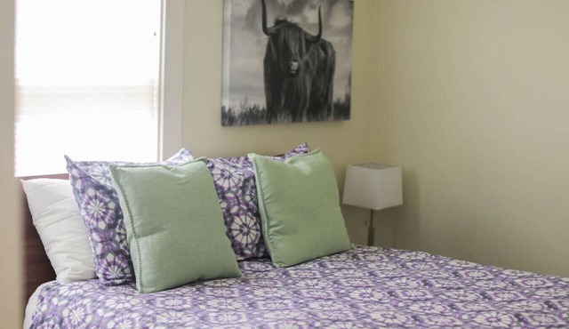 Comfy Family-Friendly 2BR Near Piedmont w/Parking