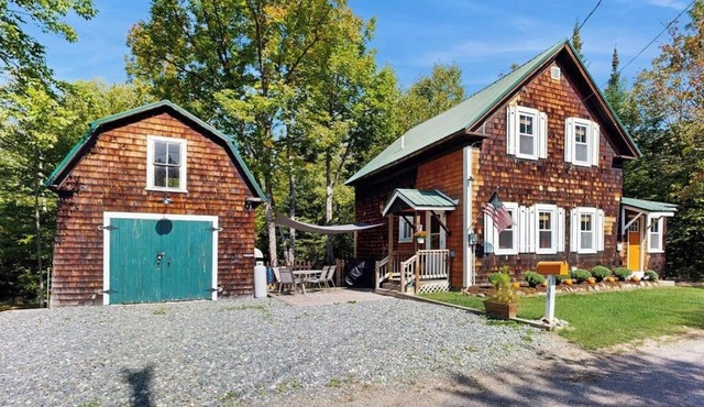 Country home w/stream, yard, garden, snowmobile access, nr Santa's Village